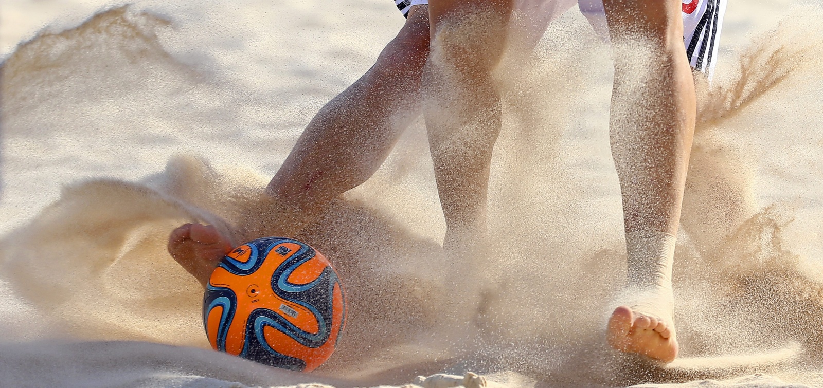 A MAGIA DO FUTEBOL DE PRAIA NO MUNDO VIRTUAL - Futebol de Praia Portugal