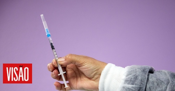 Nearly 300,000 covid-19 and flu vaccines administered in first week