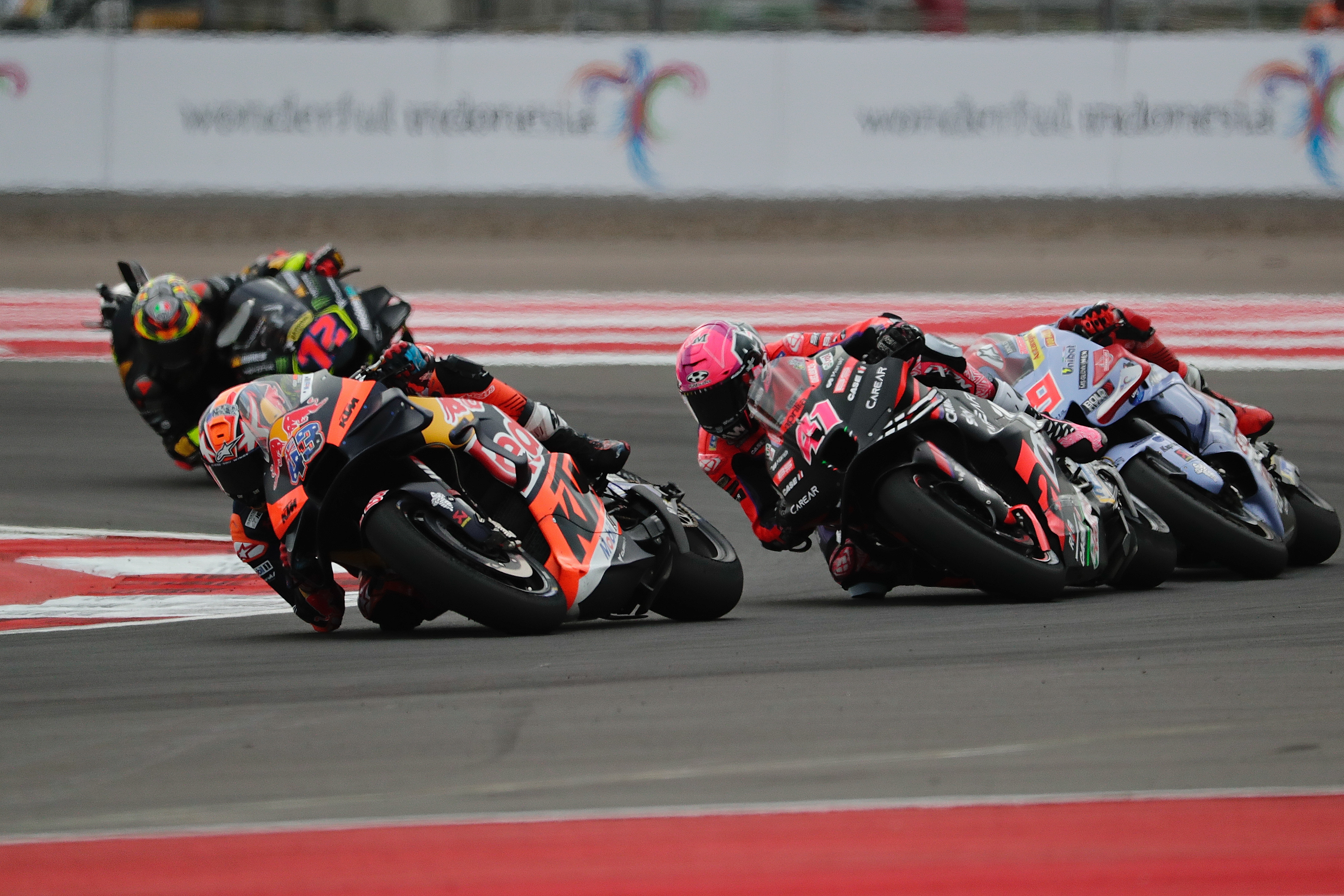 Visão  Corrida sprint do GP da Austrália de MotoGP cancelada devido ao mau  tempo