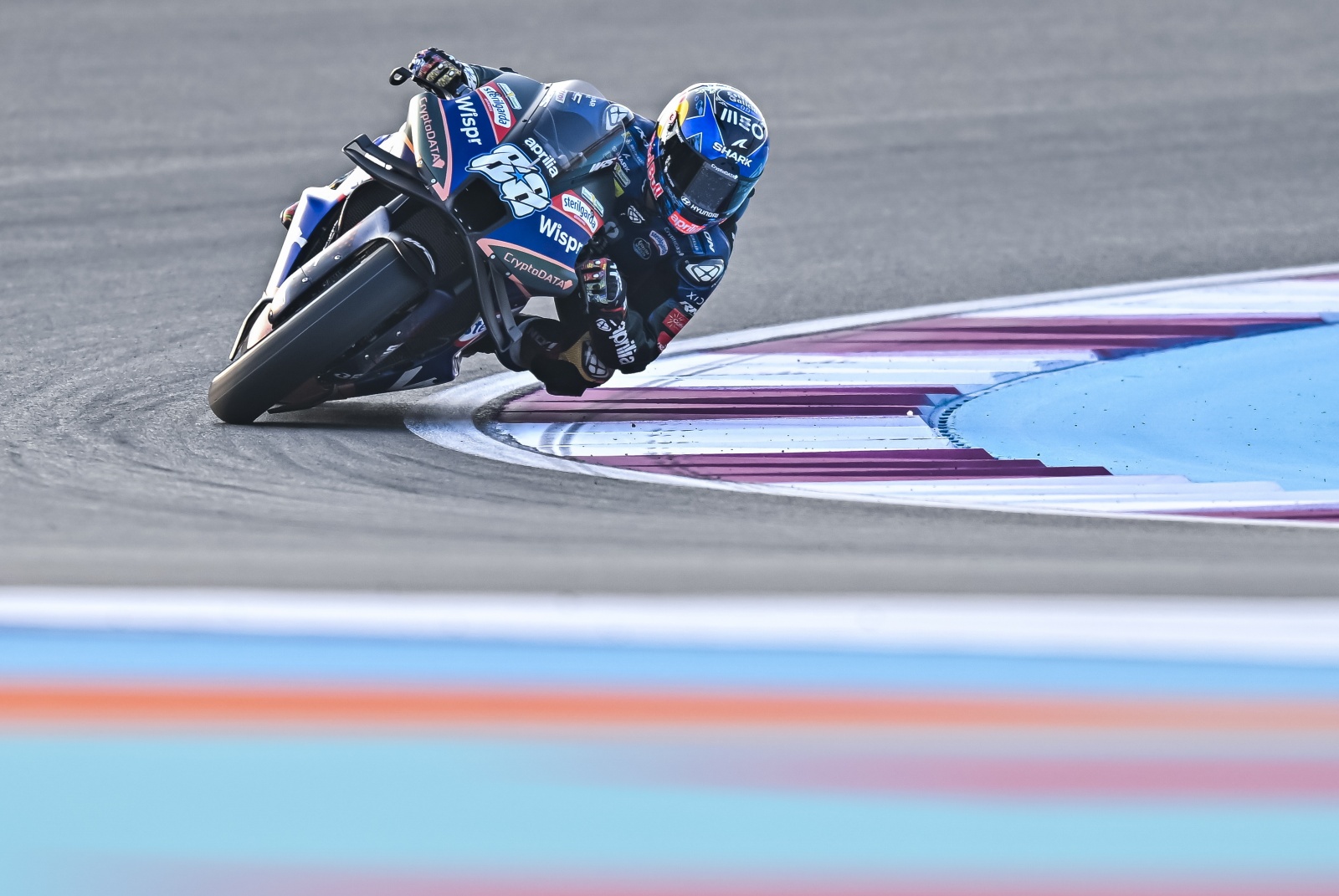 Miguel Oliveira fratura omoplata em queda no MotoGP do Qatar - SIC