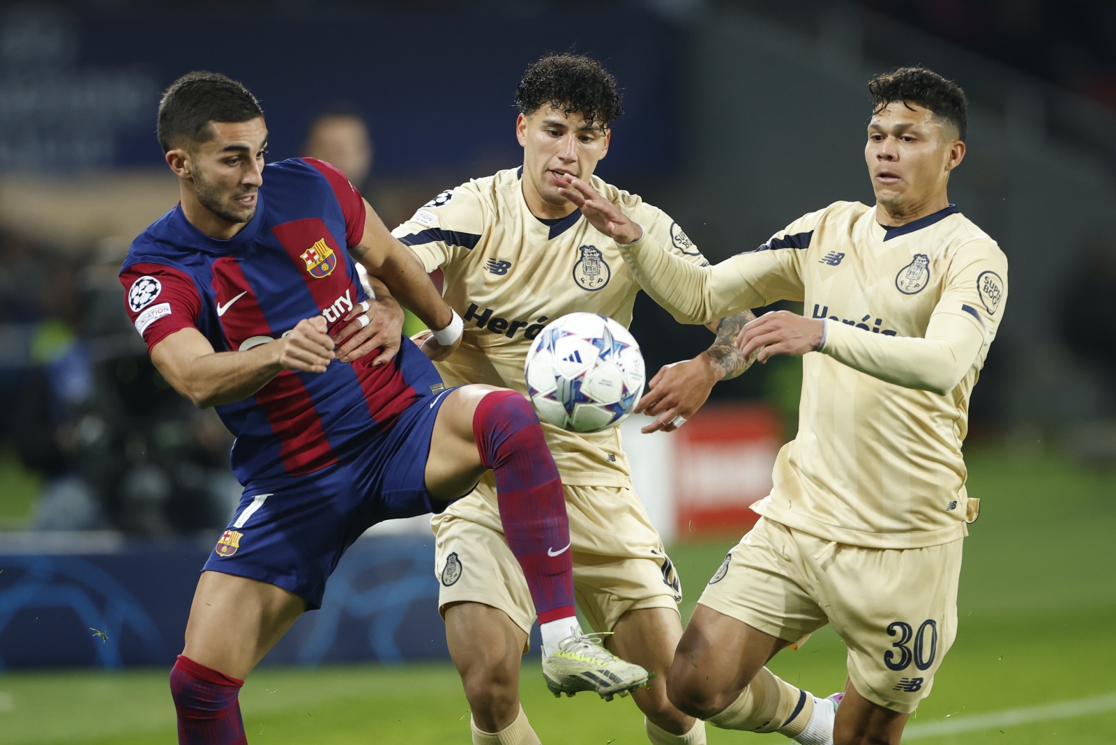 FC Porto: Champions só no Porto. Crónica de jogo