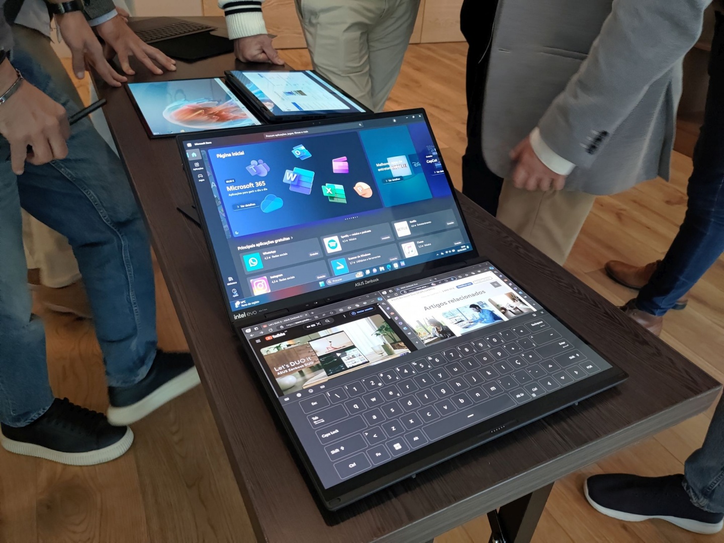 Asus Zenbook Duo