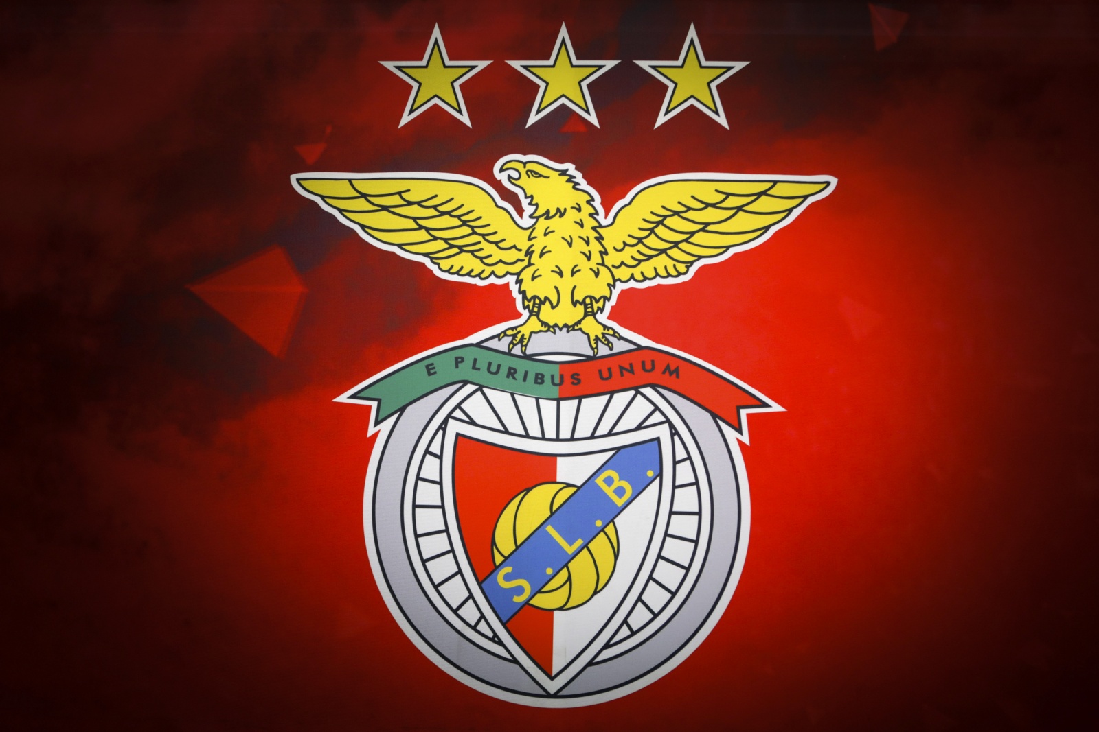 Visão | SAD do Benfica emite empréstimo obrigacionista de 35 ME com ...