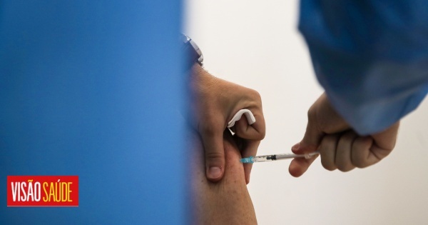 Ministra avalia dificuldades na aquisição de vacinas pelas Unidades Locais de Saúde