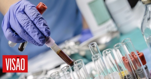 30 mil pessoas receberam sangue contaminado ao longo de 20 anos. O escândalo que está a abalar o Reino Unido