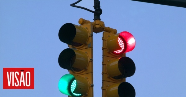 Semáforos podem vir a ter uma quarta cor