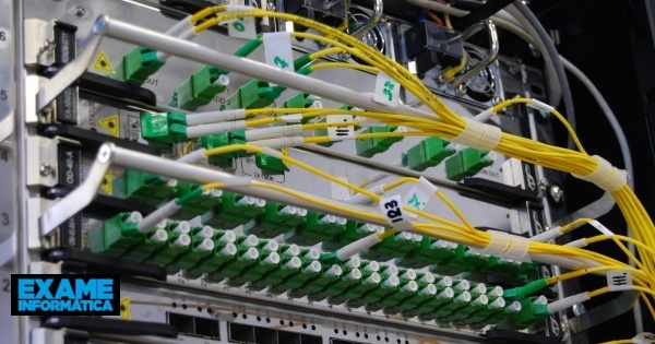 Sabotagem: cabos de fibra ótica cortados em França