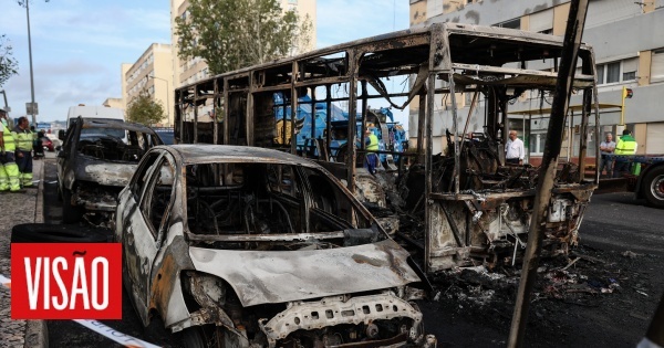 Motorista de autocarro incendiado em Loures em estado grave