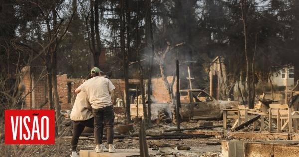 Cenário apocalíptico em Los Angeles. 20 imagens de uma cidade devastada