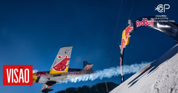 O voo inédito e inacreditável de Dario Costa a 350km/hora