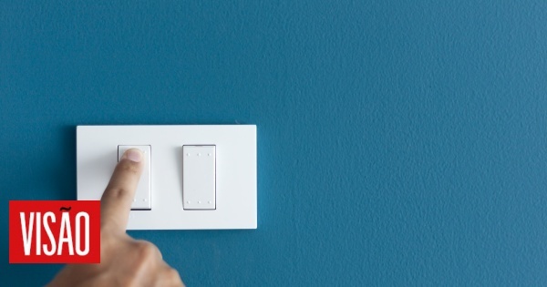Novas regras europeias podem permitir poupança de 100 euros na eletricidade