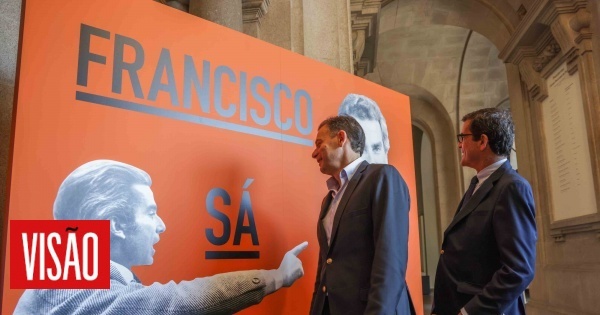 A visita de Luís Montenegro à exposição dedicada a Sá Carneiro em imagens