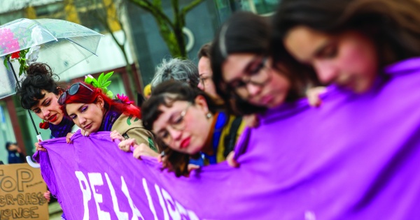 Onde estão os movimentos de mulheres?