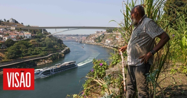 Um dia na vida do Riobom, o bairro do Porto onde nos sentimos em Cabo Verde, em imagens
