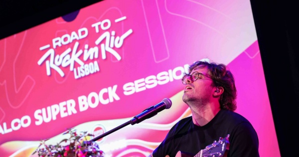 Com muita animação, o Palco Super Bock Sessions chegou ao Porto