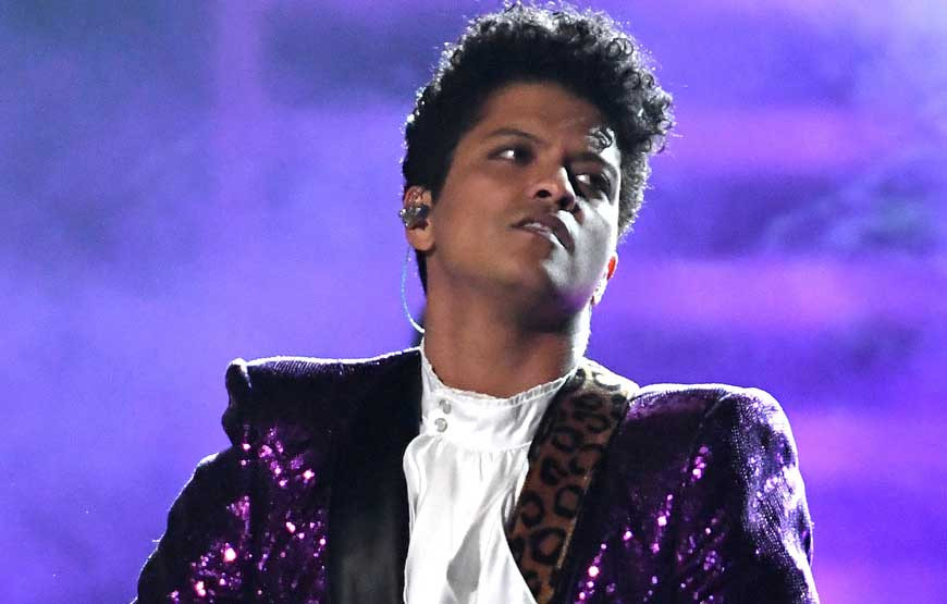 Bruno Mars tenta pagar dívida de milhões há quase uma década