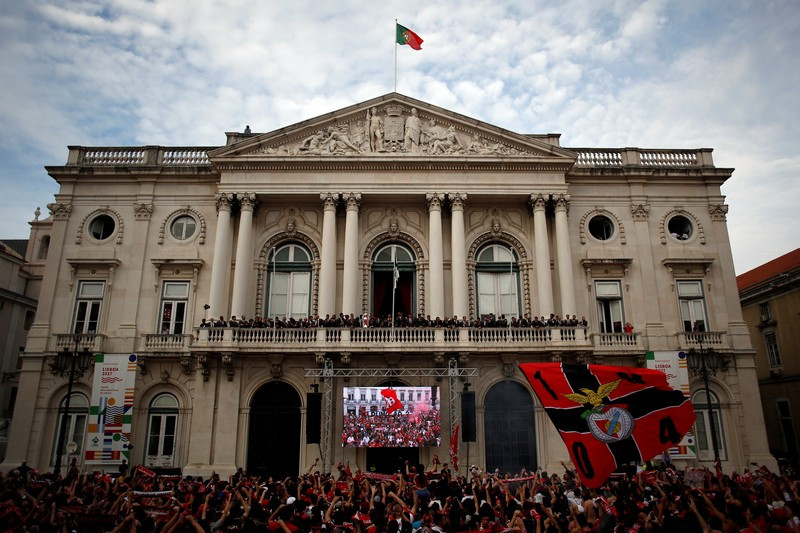 Benfica vai ser recebido esta segunda-feira na Câmara de Lisboa - SIC  Notícias