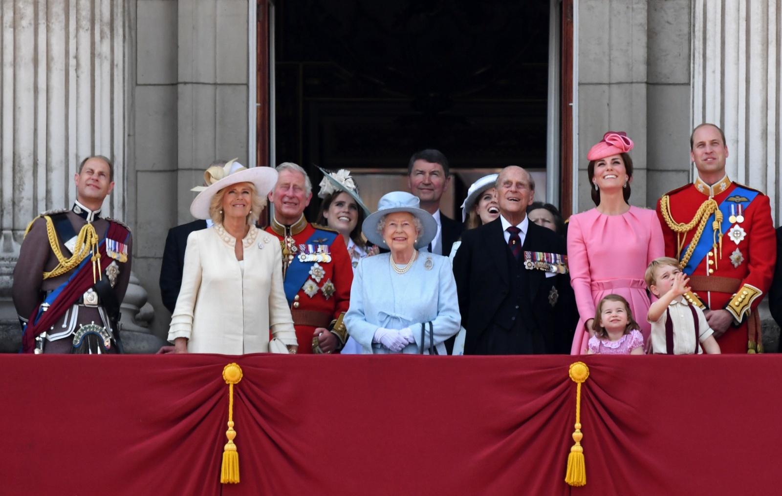 Reconciliações entre a família real britânica? Rei Carlos têm esperanças
