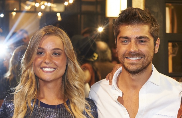 Caras Lourenco Ortigao E Kelly Bailey Em Ferias Romanticas No Bali