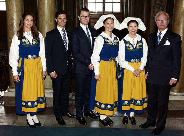 Madalena, Carl Philip, Daniel, Victoria, Sílvia e Carlos Gustavo da Suécia.jpg