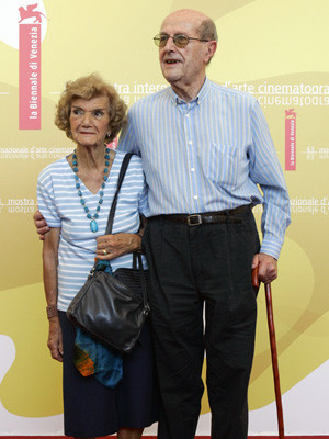 Manoel de Oliveira com a mulher, Isabel.jpg