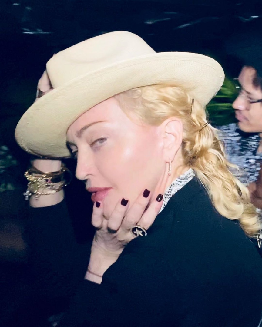 Madonna quebra silêncio e fala sobre morte do irmão