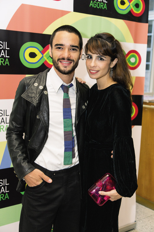 Caio Blat e Maria Ribeiro.jpg