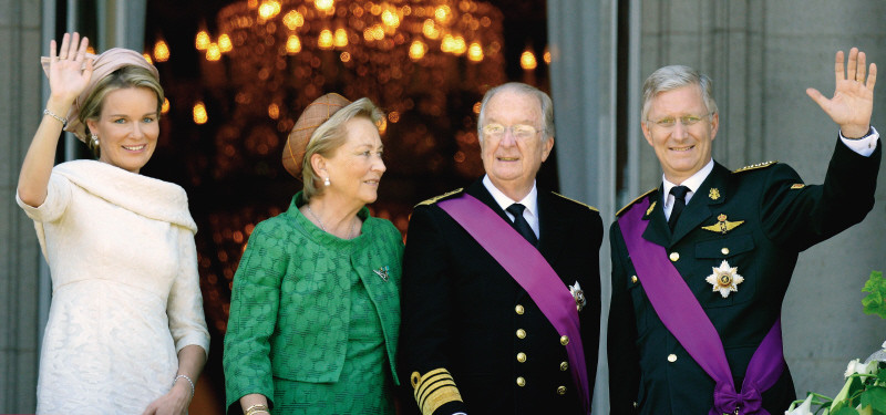 Mathilde, Paola, Alberto II e Philippe da Bélgica.jpg