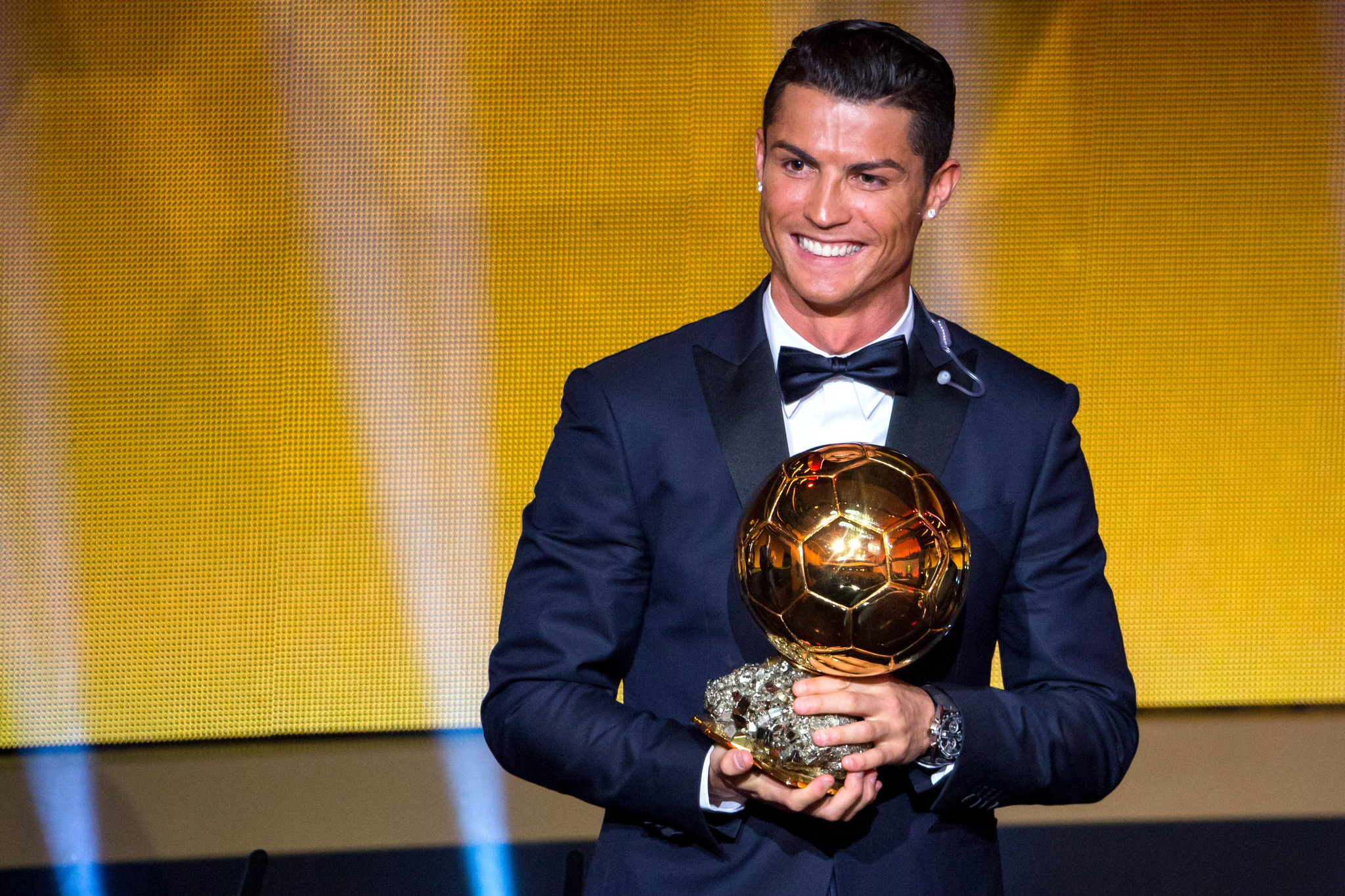 Cristiano Ronaldo é eleito o melhor jogador do mundo