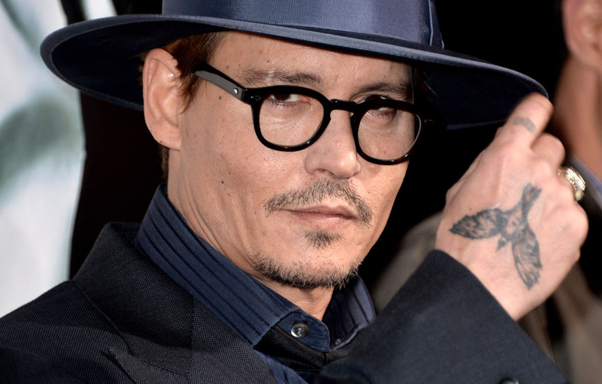 Filha de Johnny Depp vira 'princesinha' para comemorar aniversário