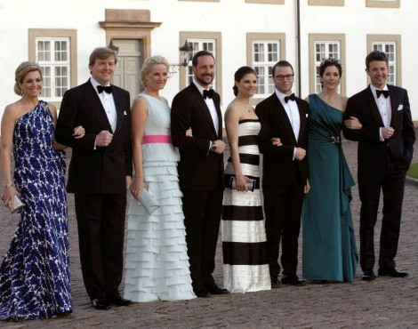Máxima e Guilherme da Holanda, Mette-Marit e Haakon da Noruega, Victoria da Suécia e o noivo, Daniel Westling, e Frederico e Mary da Dinamarca