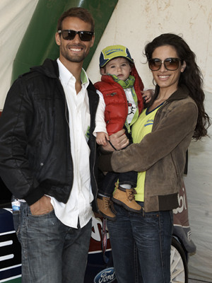 Pedro Guedes e Telma Santos com a filha, Maria