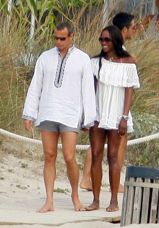 Naomi Campbell e Vladislav Doronin de férias em Ibiza