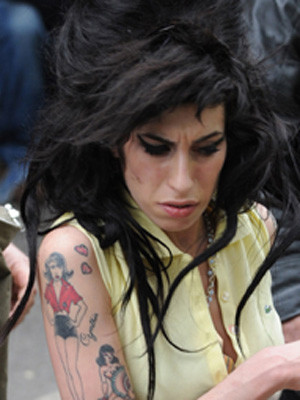 Amy Winehouse tem enfisema pulmonar