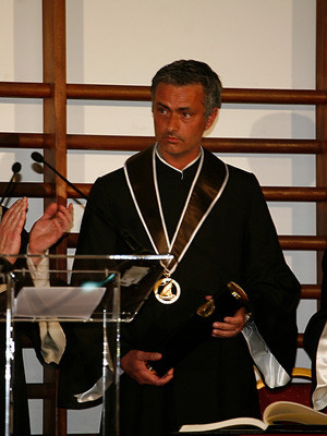 José Mourinho agraciado com Doutoramento Honoris Causa