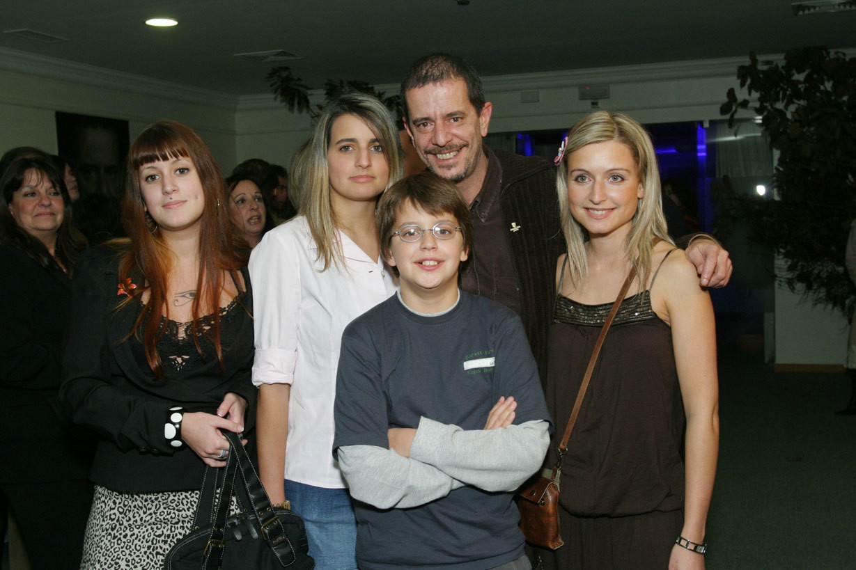 António Feio com os quatro filhos: Sara, Catarina, Filipe e Bárbara