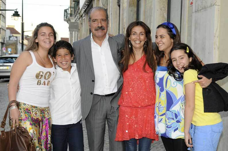 Paula Nabais com o marido, João, os filhos, Rafaela e Martim, a amiga, Filipa Freitas e a sobrinha, Renata Costa