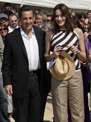 Nicolas Sarkozy e Carla Bruni inseparáveis