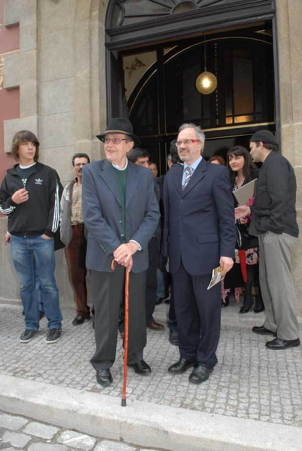 Manoel de Oliveira com o presidente da Câmara Municipal de Fafe, José Ribeiro (Maio 2009)