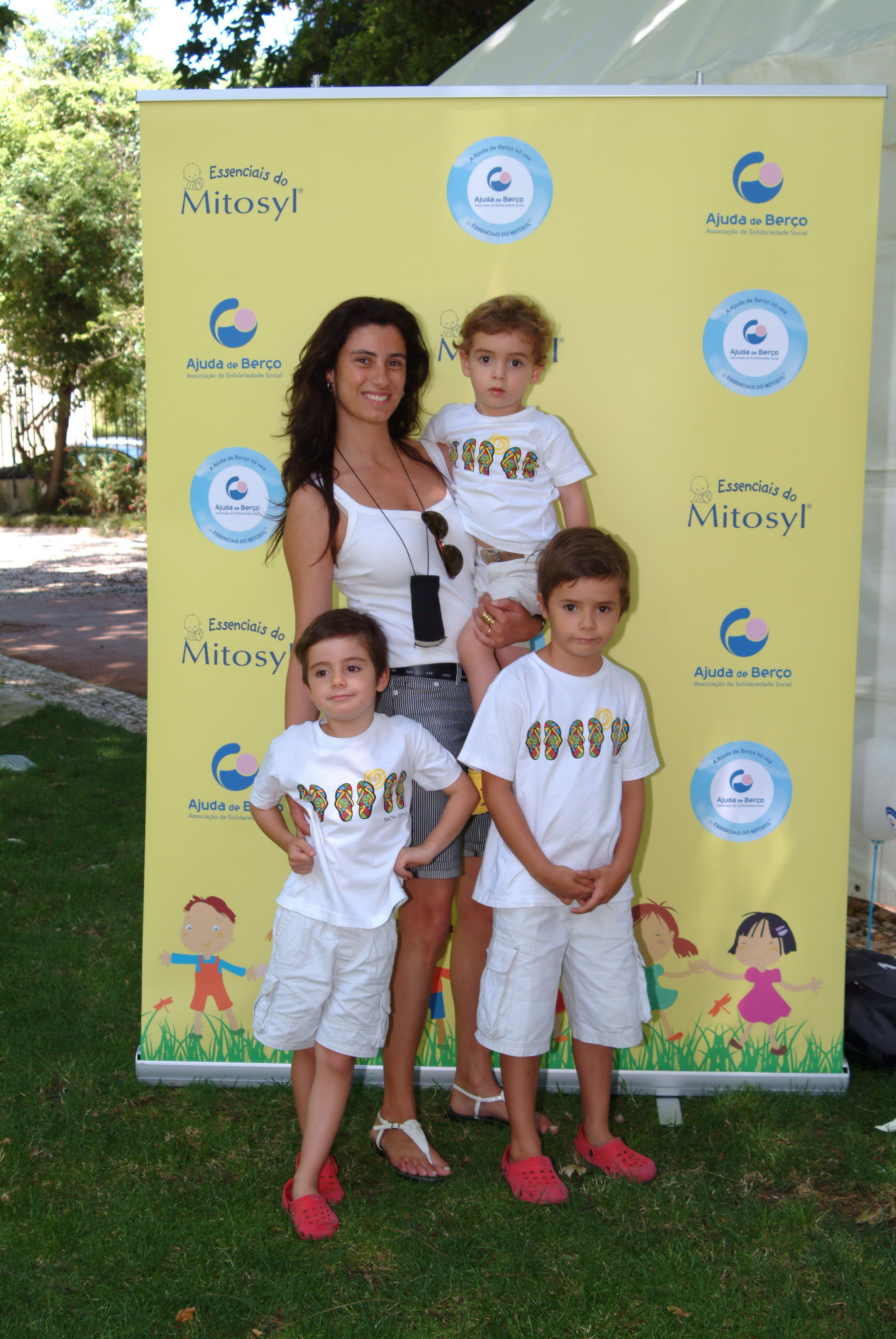 Maria Sottomayor com os filhos