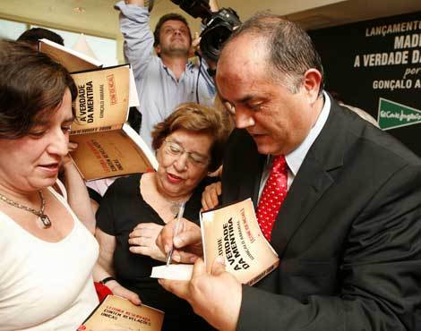 Gonçalo Amaral, ex-inspector da Polícia Judiciária, no lançamento do seu livro ‘Maddie, A Verdade da Mentira’, em Lisboa (Agosto 2008)