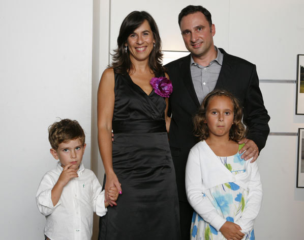 A jornalista com o marido, Luís Ferreira Lopes, e os filhos, Miguel e Rita