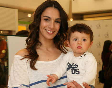 Sylvie Dias com o filho, Afonso