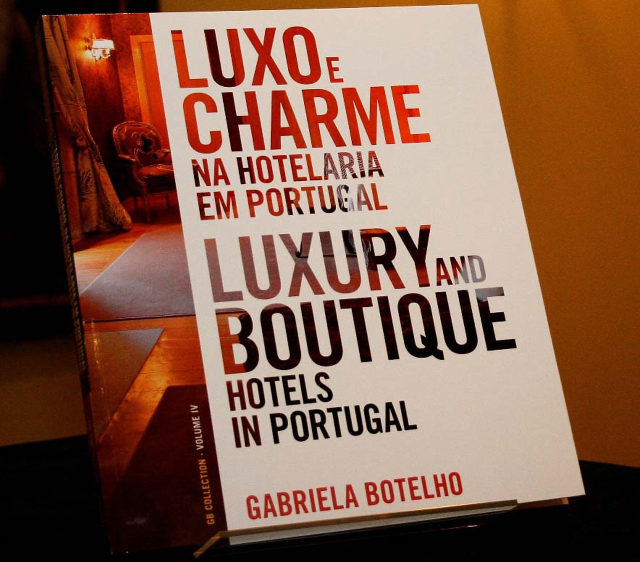 Livro Luxo e Charme na hotelaria em Portugal.jpg