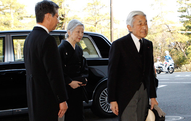 Os imperdadores Michiko e Akihito do Japão.jpg