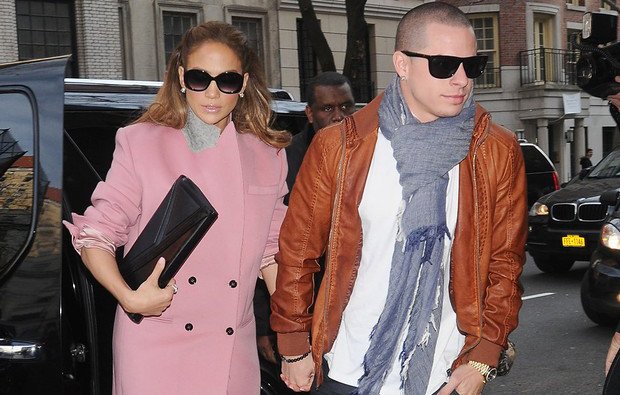 Jennifer Lopez e Casper Smart.jpg