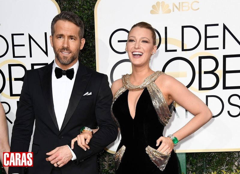 Caras Blake Lively faz brincadeira com o cabelo de quarentena de