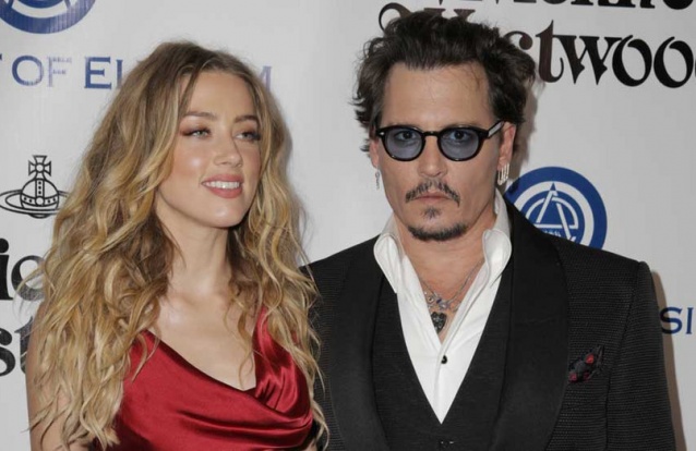 Caras  Johnny Depp pede para adiar julgamento para fazer 3.º filme de  Monstros Fantásticos e Onde Encontrá-los - Amber Heard recusa