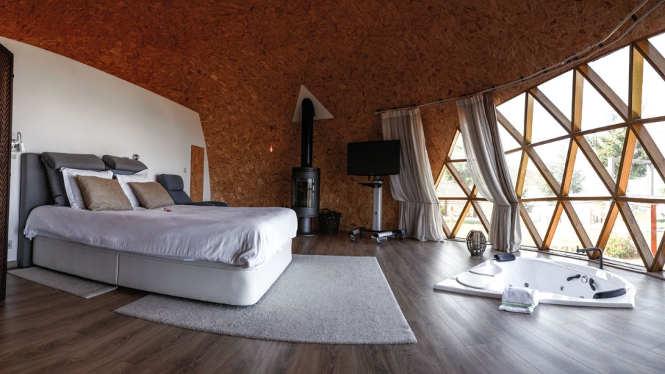 Caras | Natura Glamping - luxo na serra da Gardunha