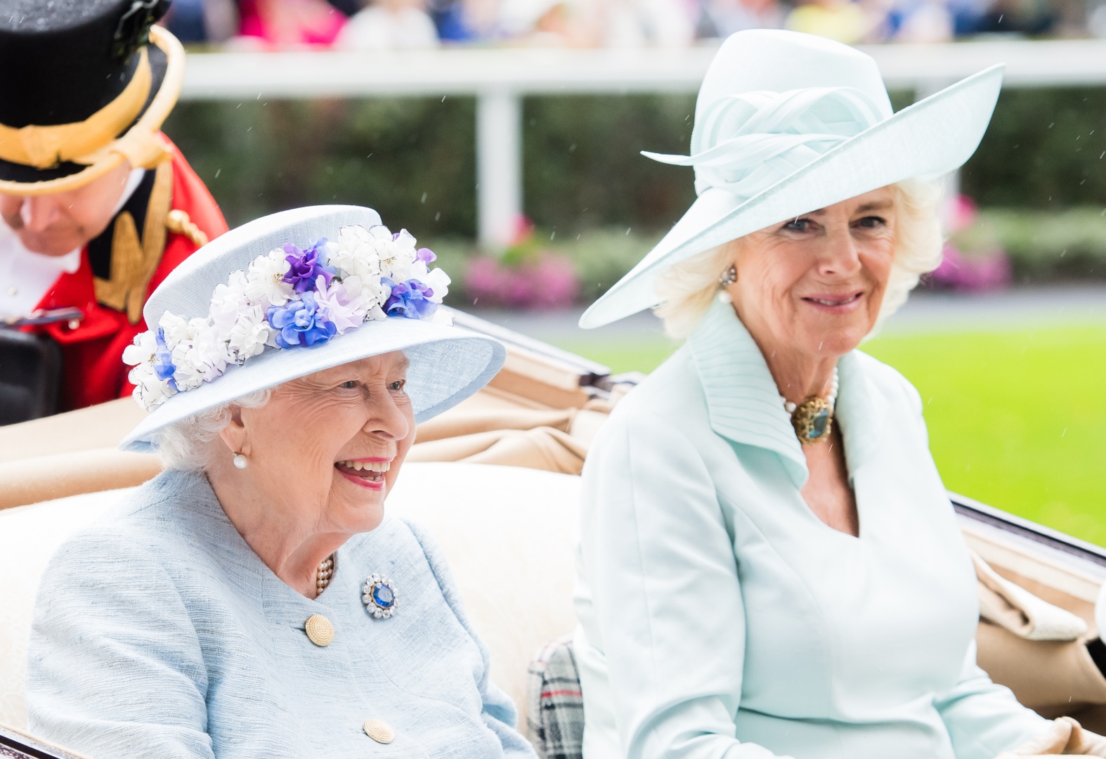 Camilla presta tributo a Isabel II no seu primeiro discurso como rainha consorte